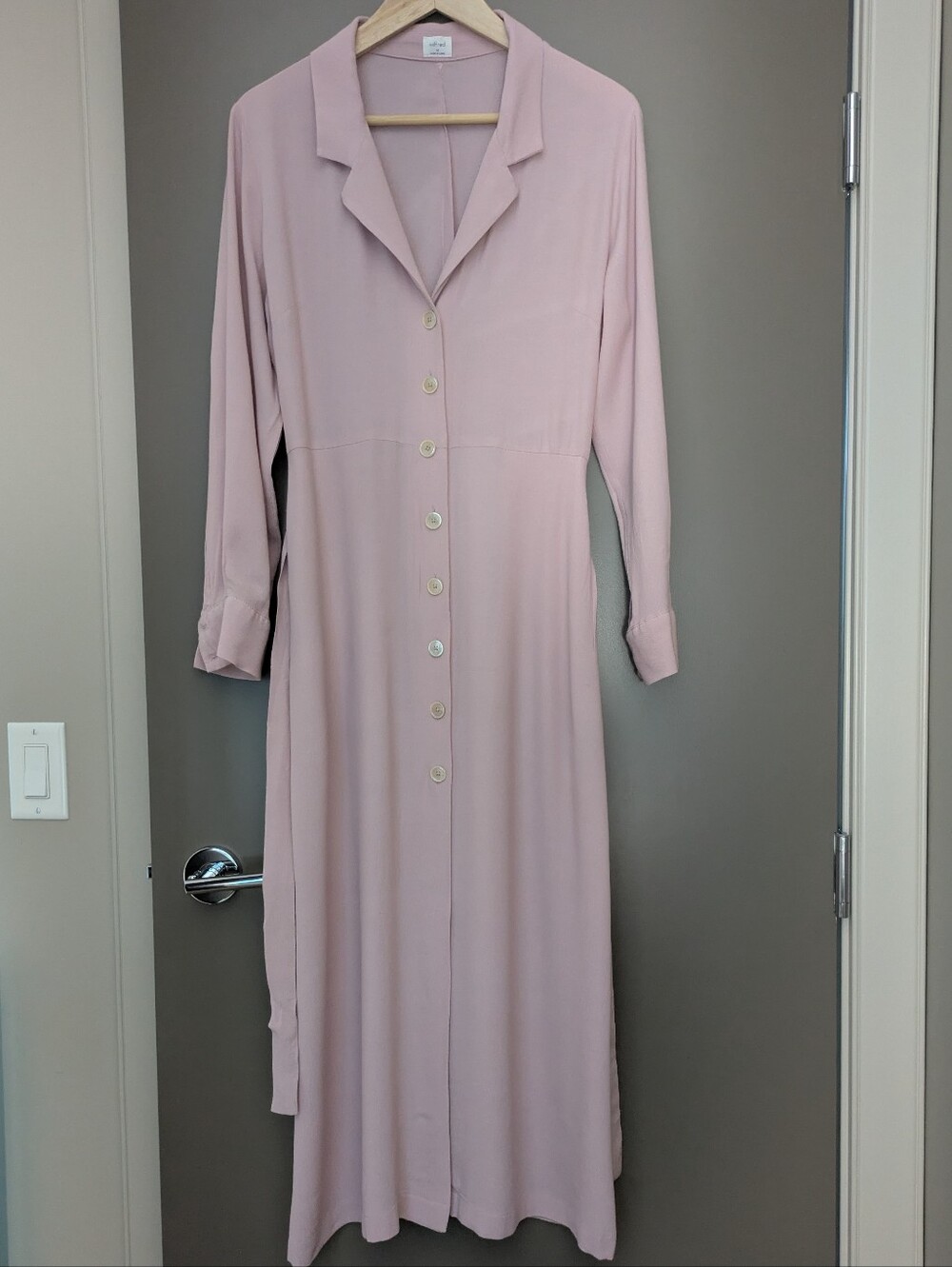 Wilfred Blush Pink Button Front Midi Dress Size Medium Long Sleeve Shirt Dress - Picture 2 of 11
